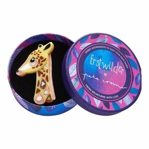 Erstwilder The Genteel Giraffe Brooch Rockabilly Pinup NIB